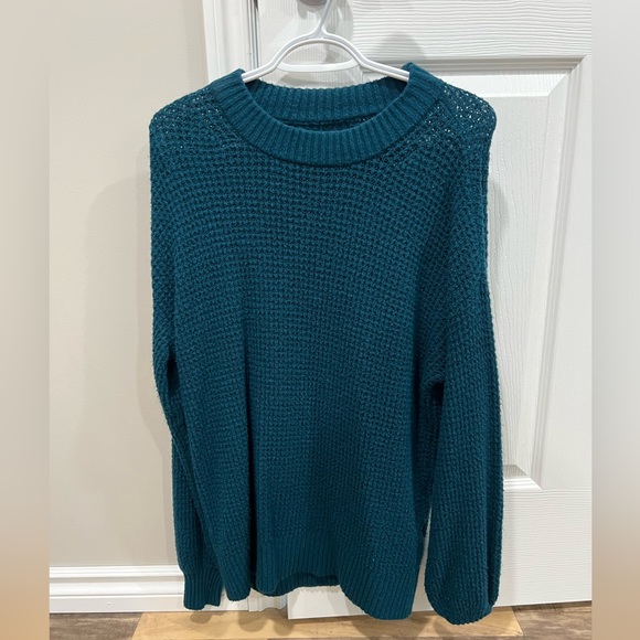 American Eagle Sweater - Picture 1 of 3